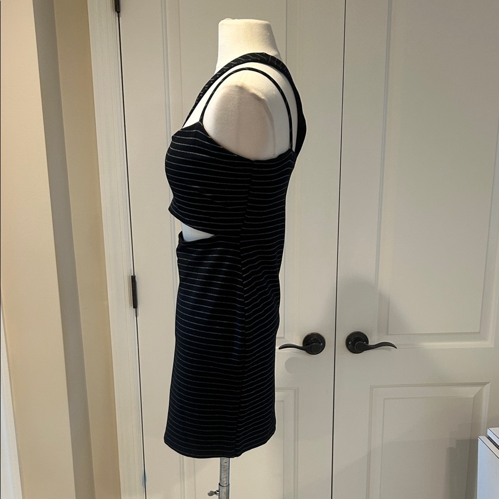 Black Striped One-Shoulder Dress - Picture 6 of 10